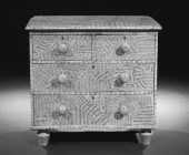 Victorian Decoupage Chest,  la