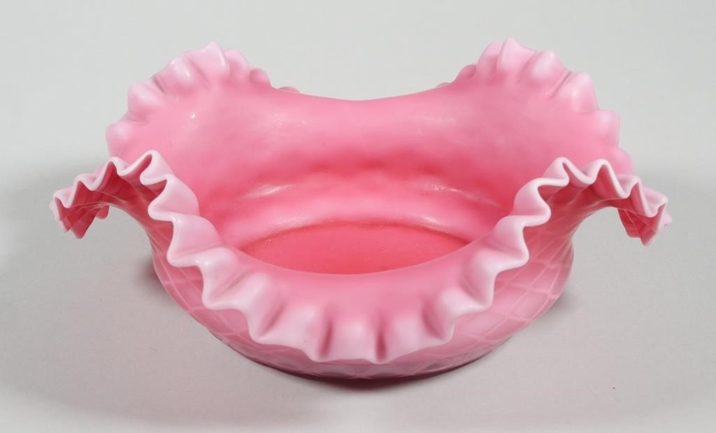 VICTORIAN DIAMOND QUILTED PINK