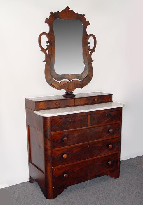 VICTORIAN DRESSER WITH MIRROR: