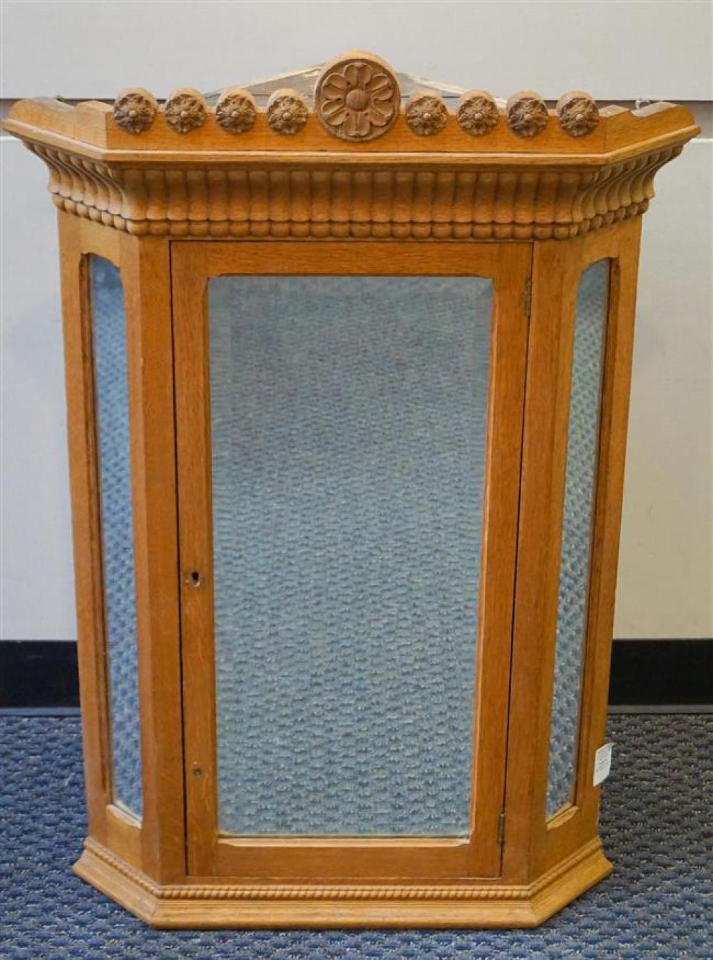 VICTORIAN EASTLAKE CARVED OAK