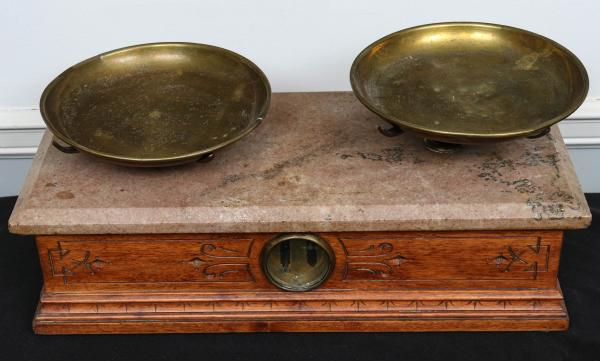 VICTORIAN EASTLAKE MARBLE TOP