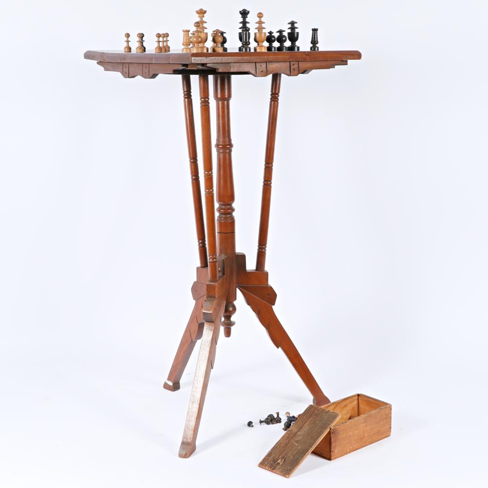 VICTORIAN EASTLAKE STYLE CHESS