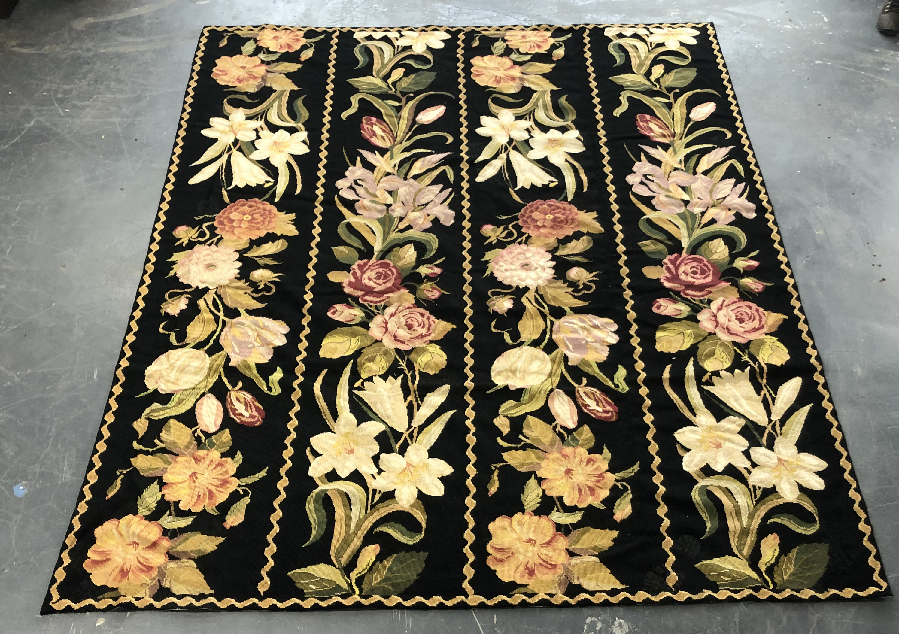 VICTORIAN ENGLISH NEEDLEPOINT