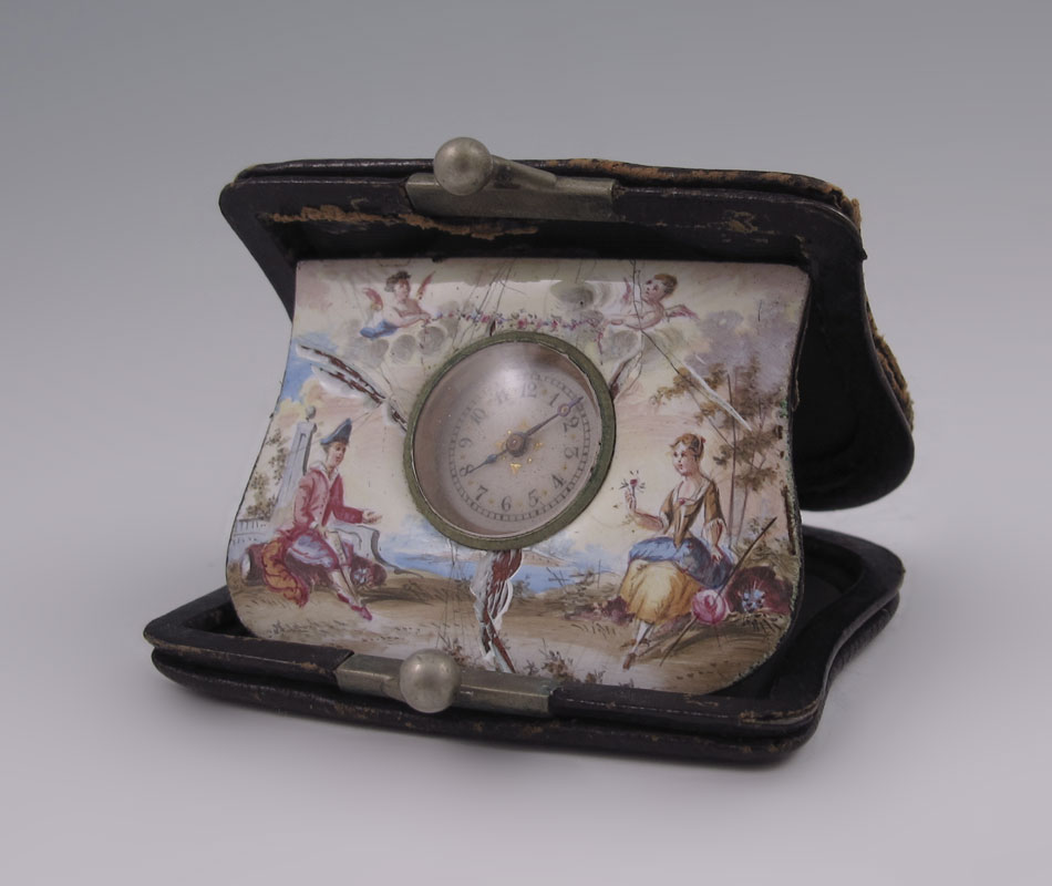 VICTORIAN ERA ENAMELED TRAVEL PURSE