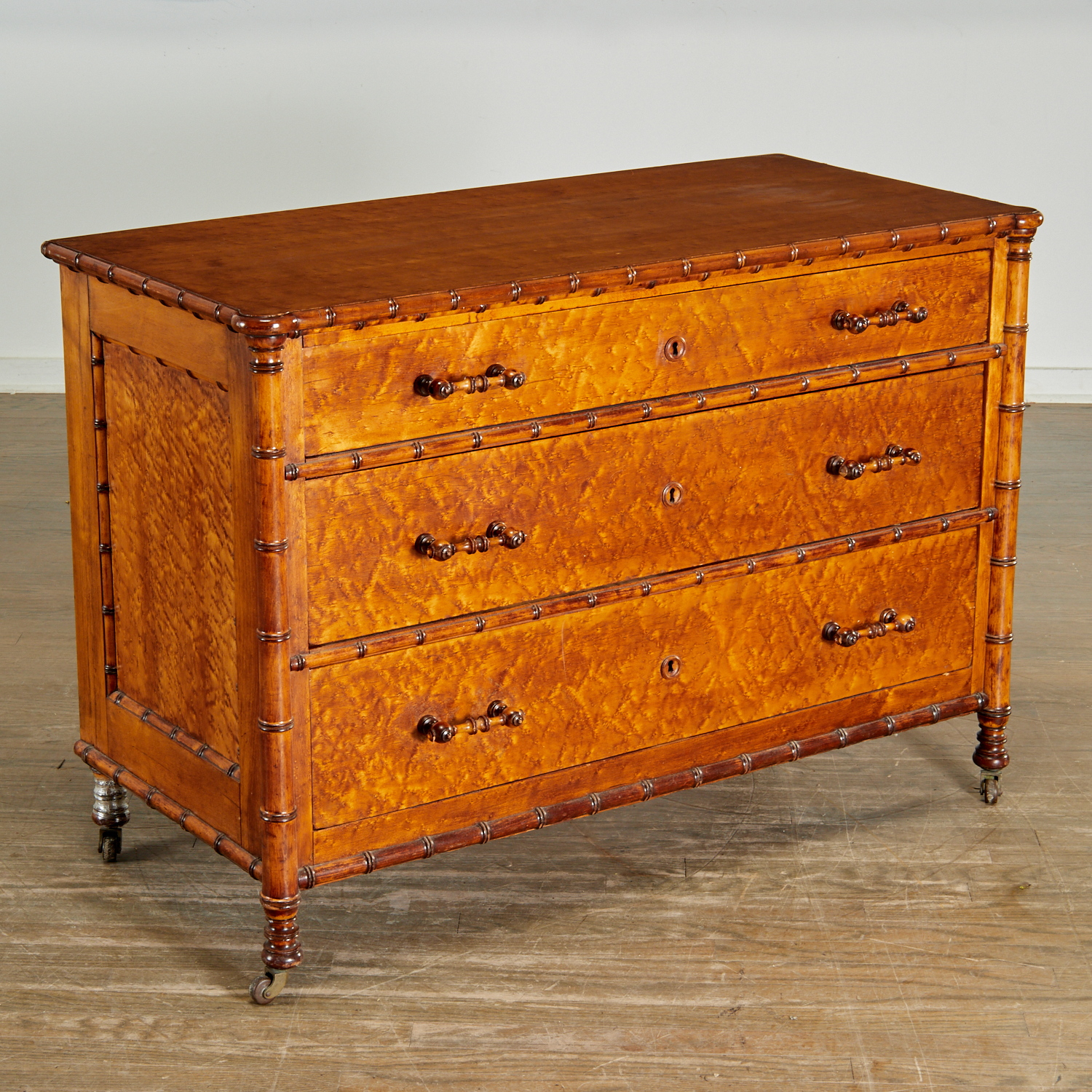 VICTORIAN FAUX BAMBOO BIRD'S EYE