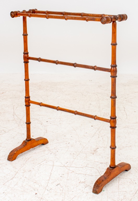 VICTORIAN FAUX BAMBOO WOOD TOWEL