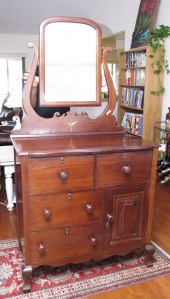 VICTORIAN GENTLEMANS CHEST WIT