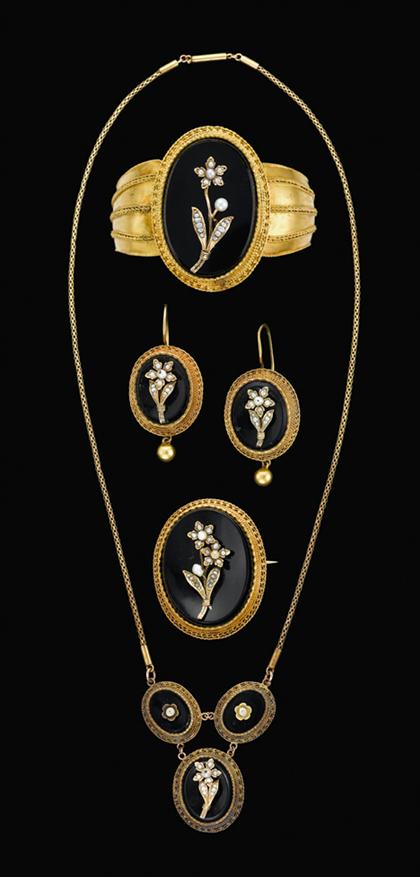 Victorian gold,onyx and pearl