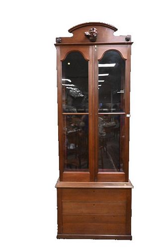 VICTORIAN GUN CABINETVictorian