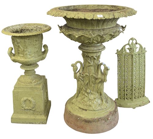 VICTORIAN IRON URN HAVING LEAF