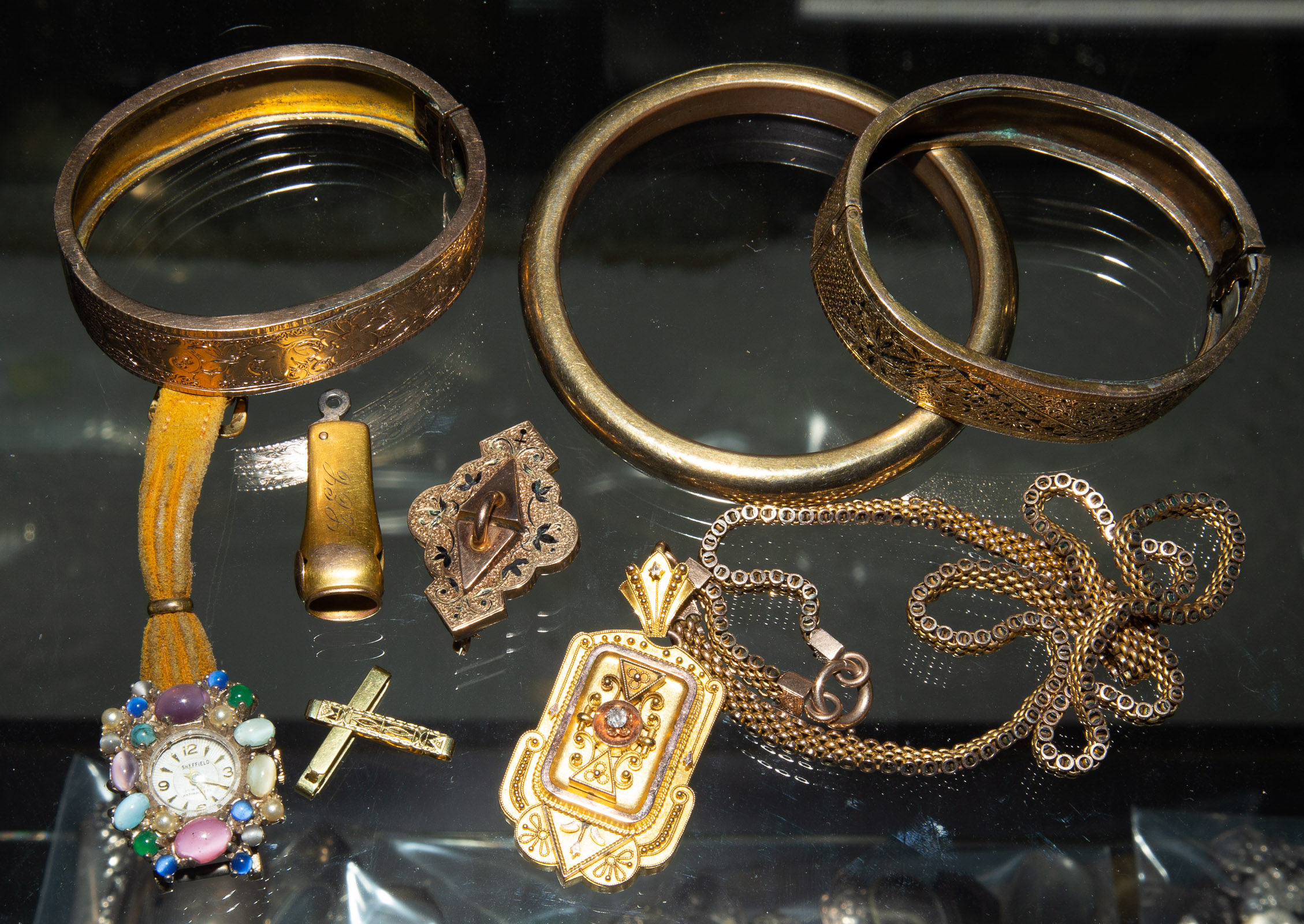 VICTORIAN JEWELRY INCLUDING DIAMOND