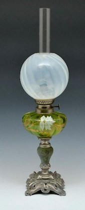 VICTORIAN KEROSENE LAMPVictori