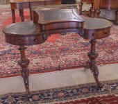VICTORIAN KIDNEY-SHAPED ROSEWO