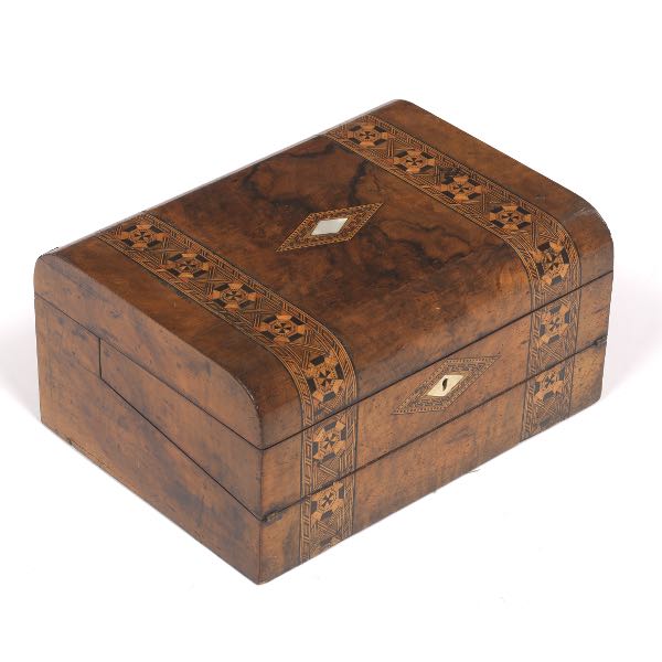VICTORIAN LADIES' MAHOGANY
