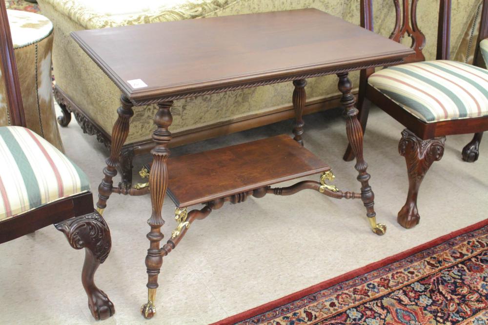 VICTORIAN LAMP TABLEVICTORIAN