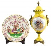 VICTORIAN LIDDED URN WITH CERA