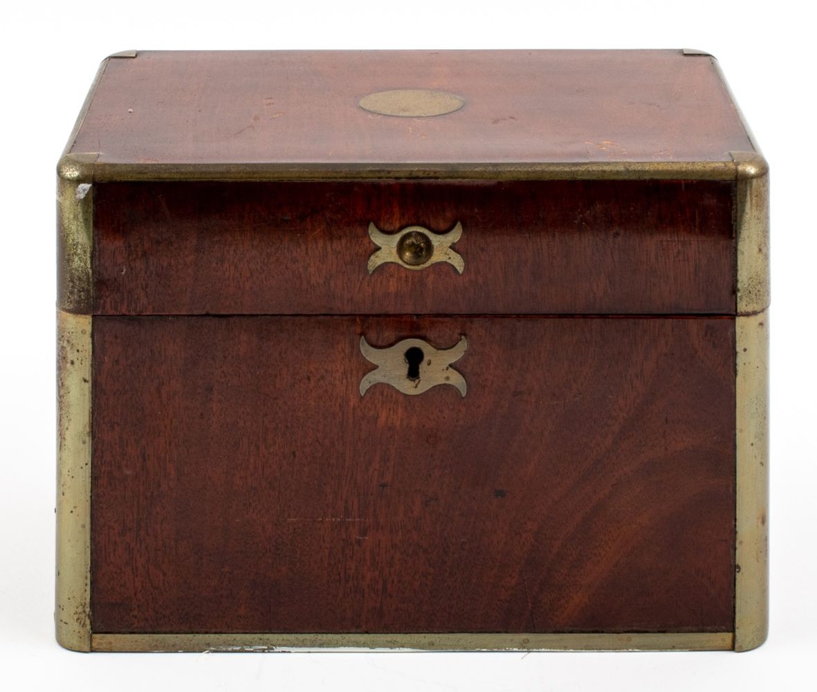 VICTORIAN MAHOGANY CASKET BOX, 19TH