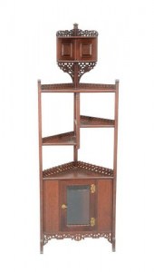 VICTORIAN MAHOGANY CORNER WHAT
