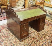 VICTORIAN MAHOGANY DOUBLE-SLAN
