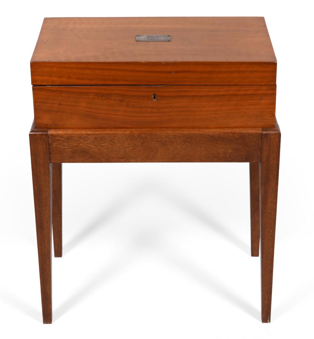 VICTORIAN MAHOGANY LAP DESK ON