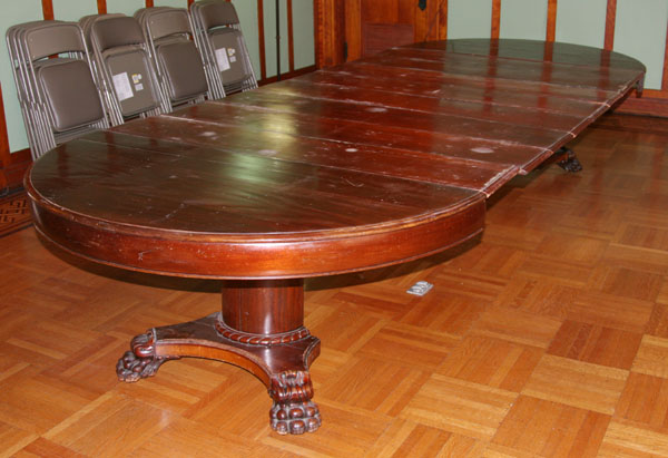 Victorian mahogany pedestal base