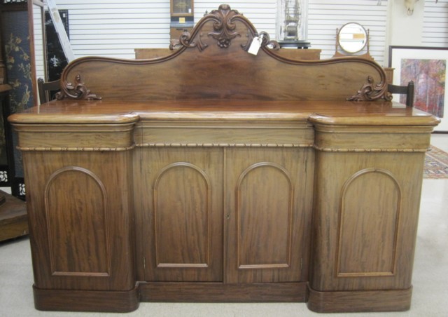 VICTORIAN MAHOGANY SIDEBOARD