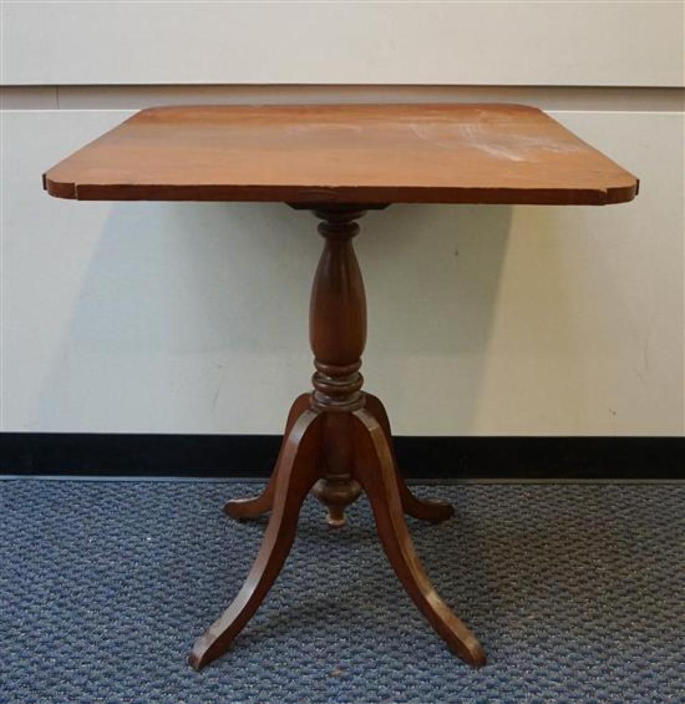 VICTORIAN MAHOGANY SQUARE SIDE