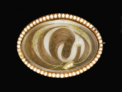 Victorian mourning brooch    19th