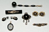 Victorian mourning jewelry, th