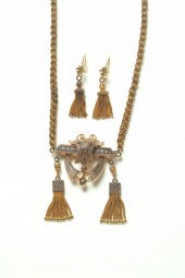 VICTORIAN NECKLACE AND EARRING