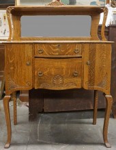 VICTORIAN OAK MIRRORED BACK SE