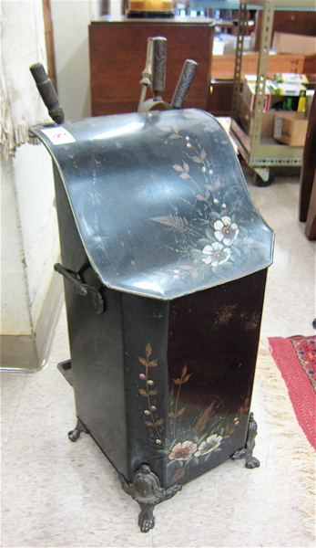 VICTORIAN PAINTED METAL HEARTH