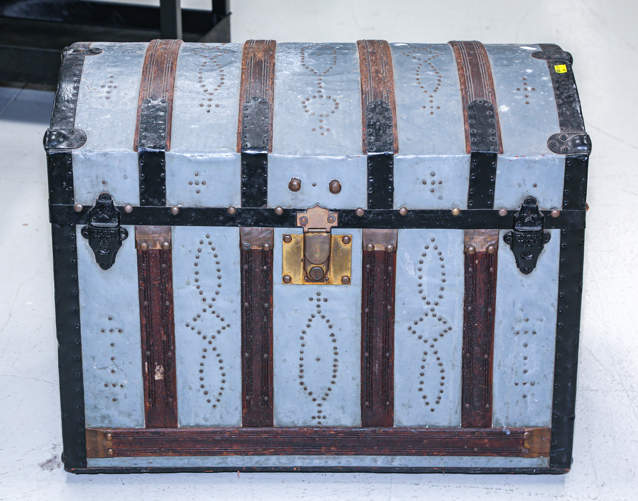 VICTORIAN PAINTED & PAINT DECORATED