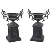 VICTORIAN PAIR GARDEN TROPHY Z