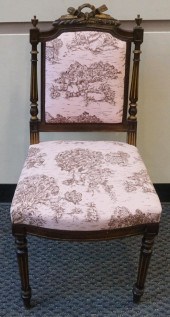 VICTORIAN PARCEL GILT CARVED W