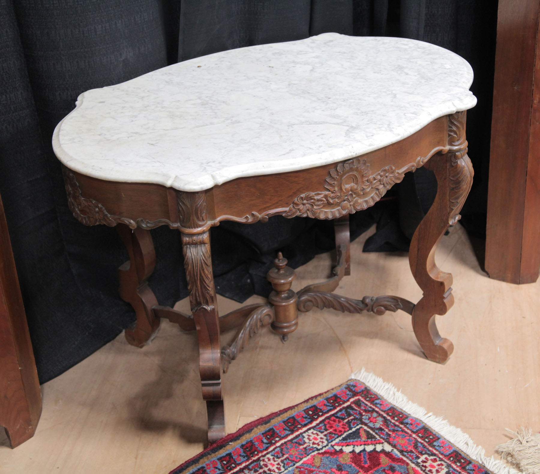 VICTORIAN PARLOR TABLE. 