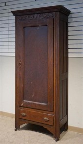 VICTORIAN PINE SINGLE-DOOR WAR