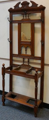 VICTORIAN RENAISANCE REVIVAL O