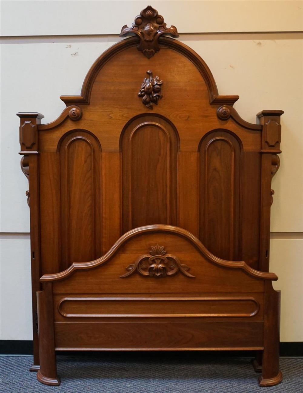 VICTORIAN RENAISSANCE STYLE