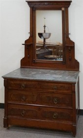 VICTORIAN RENAISSANCE WALNUT M