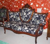 VICTORIAN RENAISSANCE WALNUT U