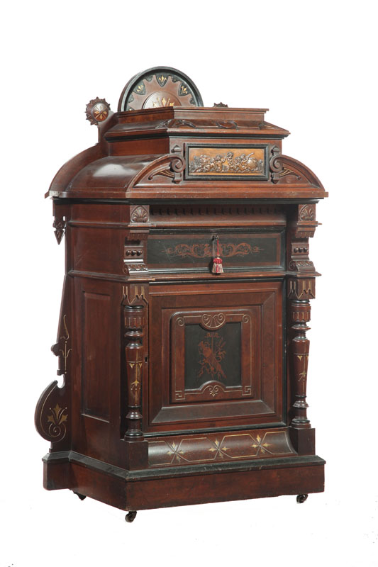 VICTORIAN RENNAISSANCE REVIVAL