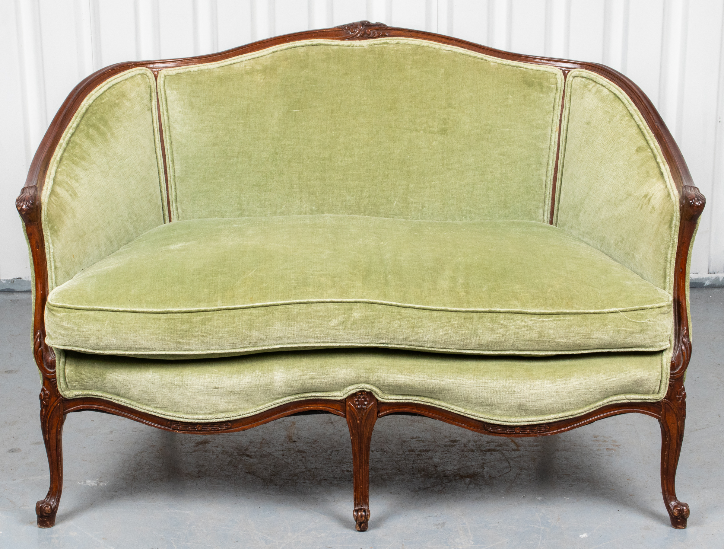 VICTORIAN ROCOCO REVIVAL CARVED