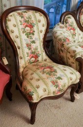 VICTORIAN ROCOCO WALNUT UPHOLS