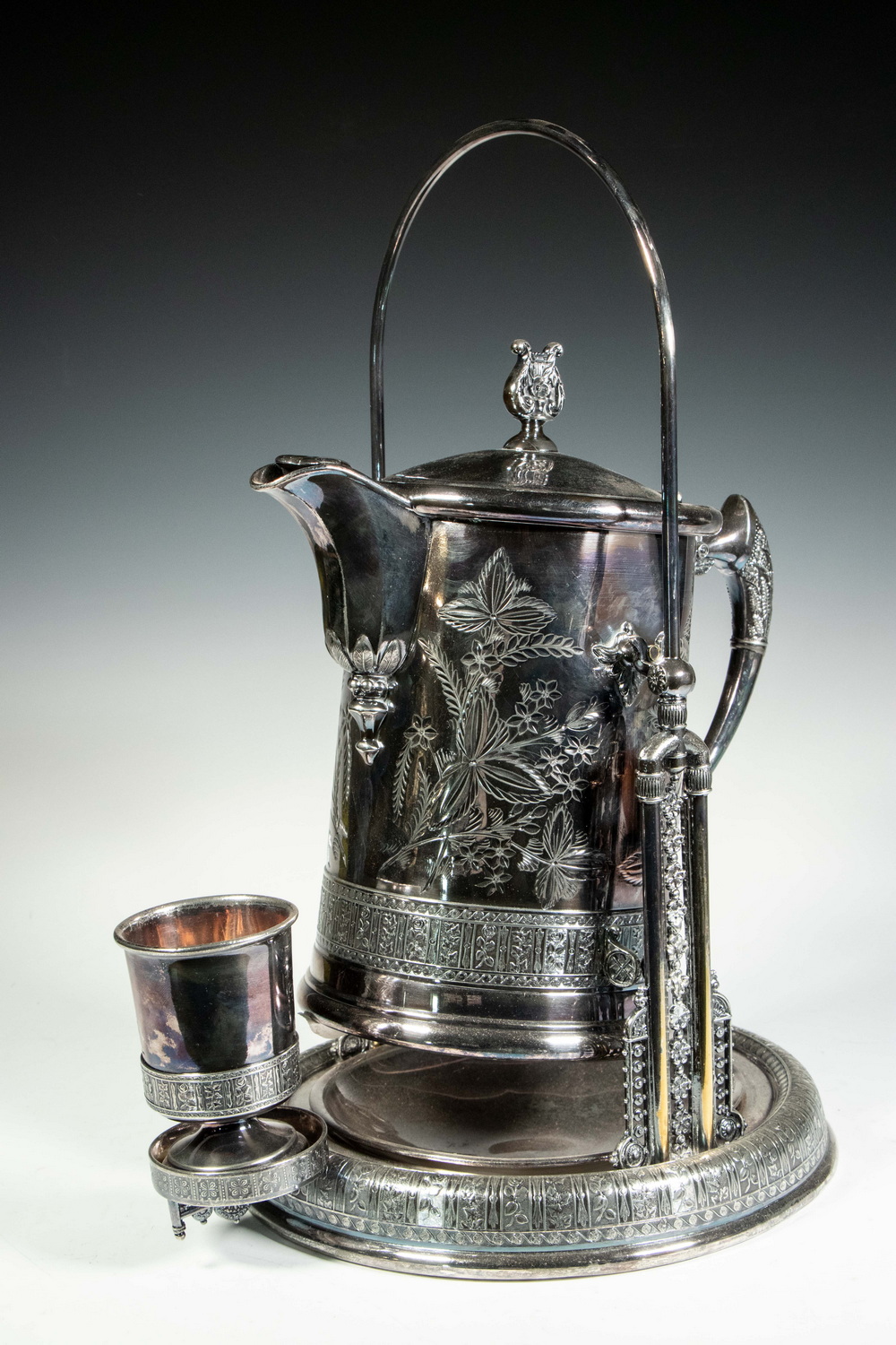 VICTORIAN SILVER-PLATE TILTING