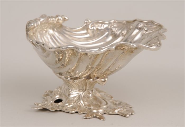 VICTORIAN SILVER SHELL-FORM SALT