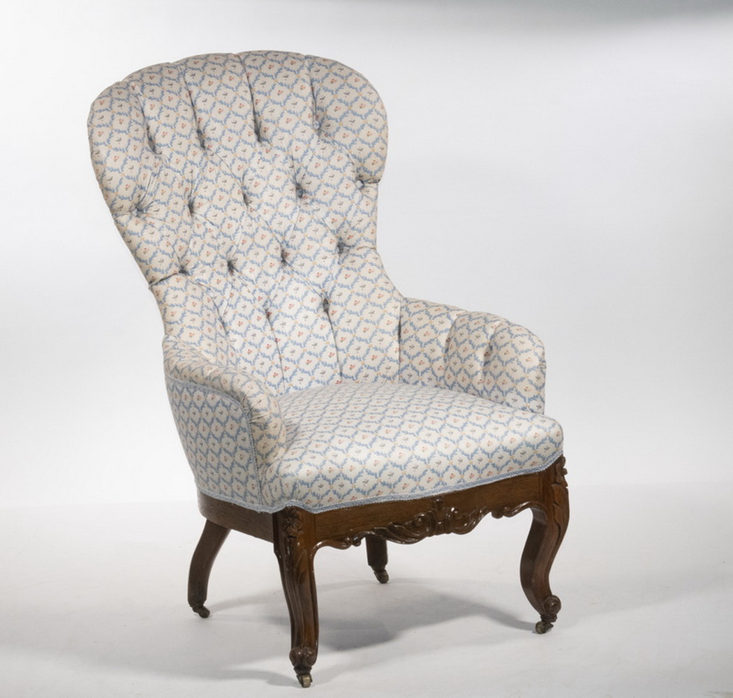VICTORIAN SLIPPER CHAIR American