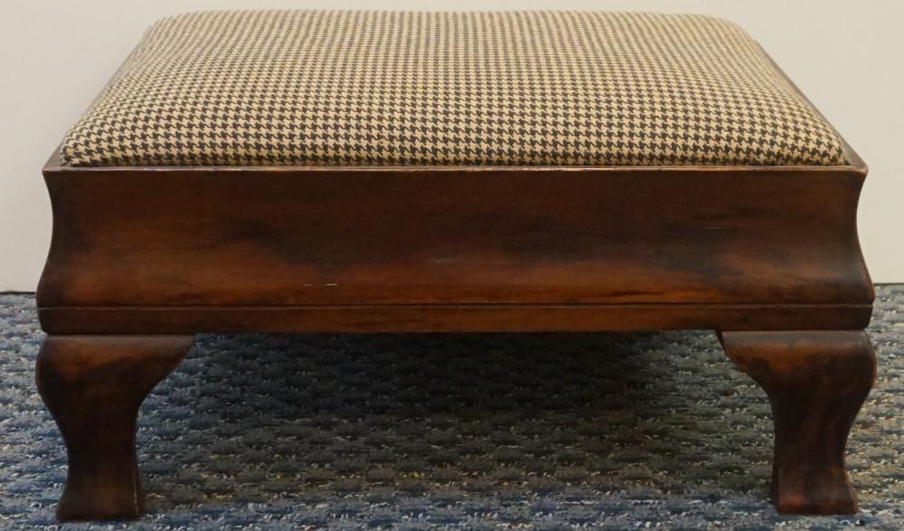 VICTORIAN STAINED MAHOGANY AND