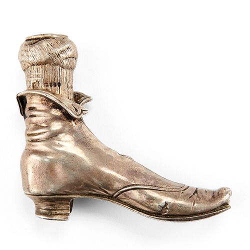 VICTORIAN STERLING SILVER BOOT CANE