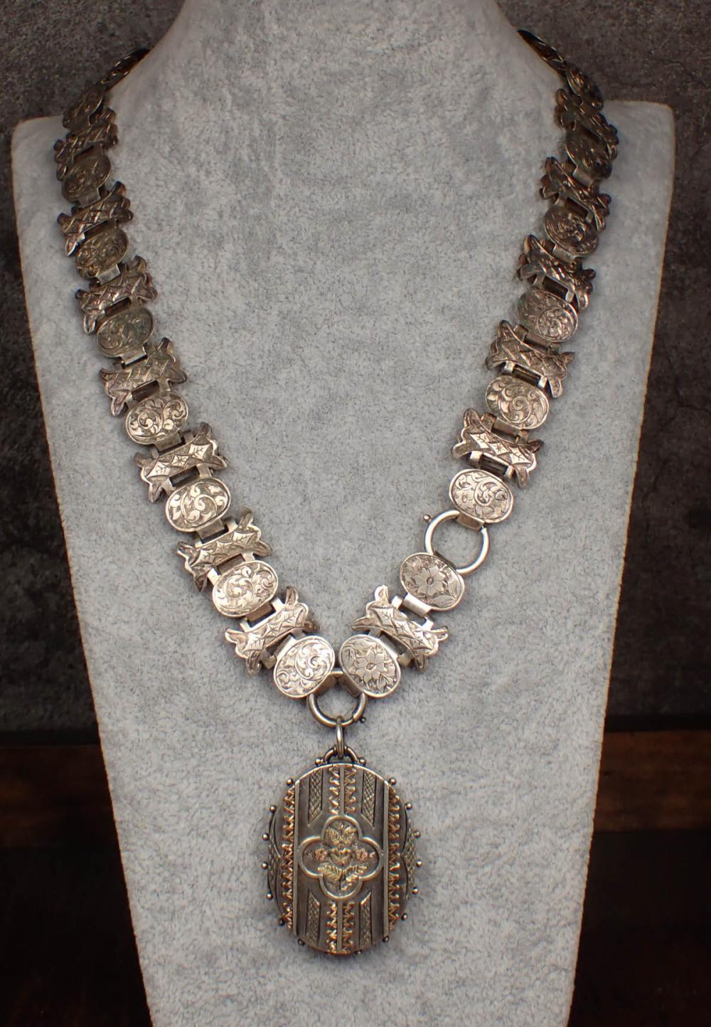 VICTORIAN STERLING SILVER LOCKET